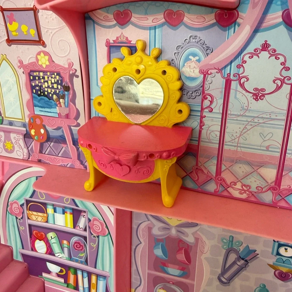Disney Princess Playset Little Kingdom Play 'n Carry Castle by Hasbro 2016 - Picture 12 of 13